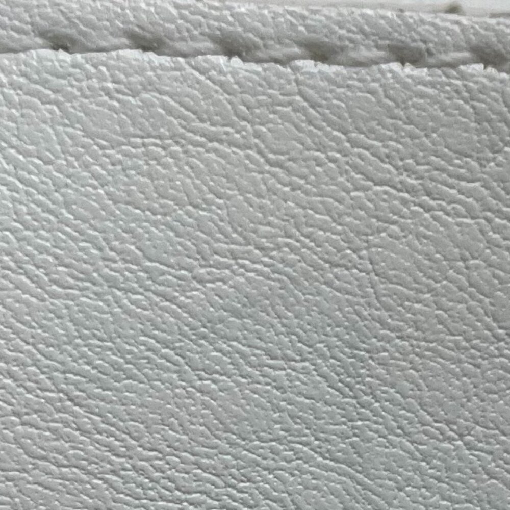 Steve Madden Medium Size Cream Color Faux Leather Bag w/Silver Accents - Picture 13 of 14